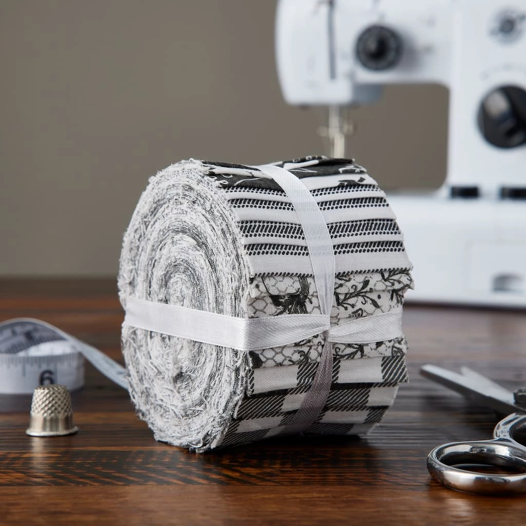 Best reviews of π Black & White Fabric Strips by Loops & Threads® π₯ - Image 2